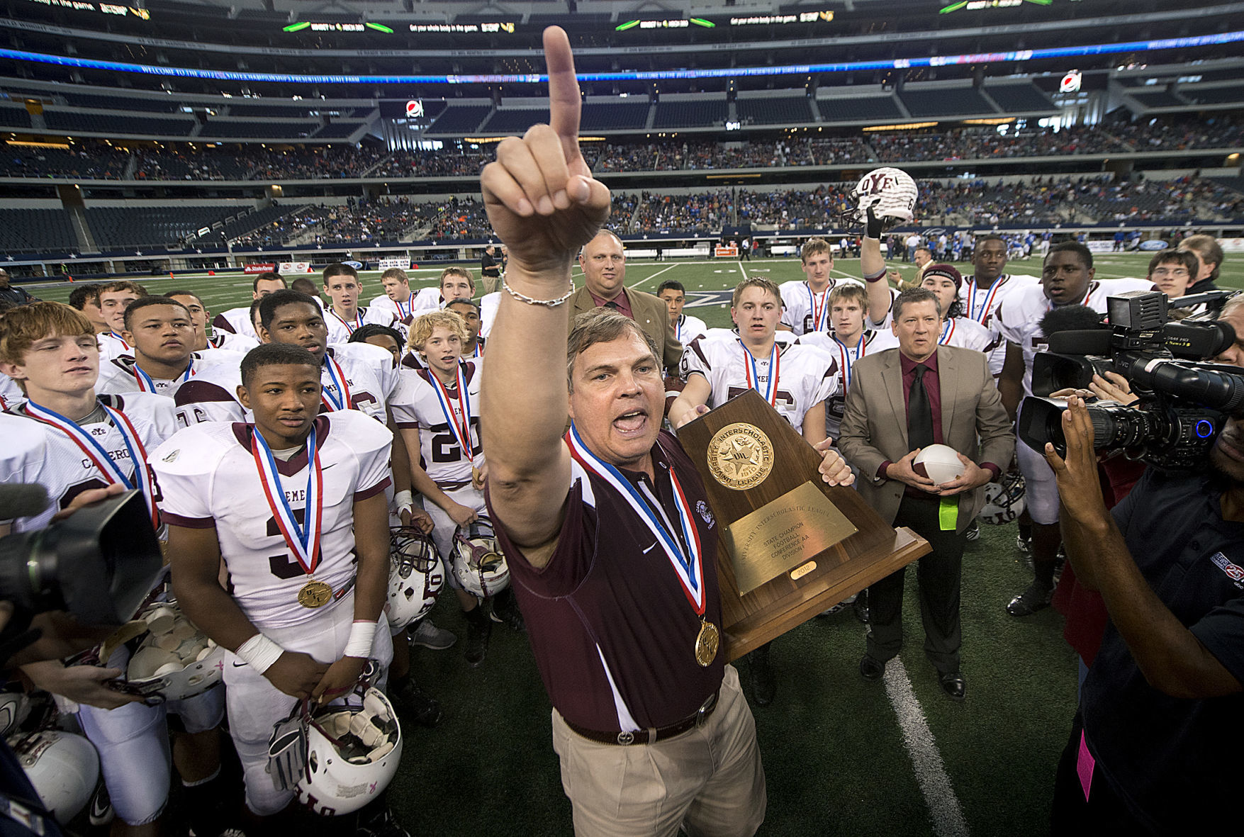2012: Cameron Yoe